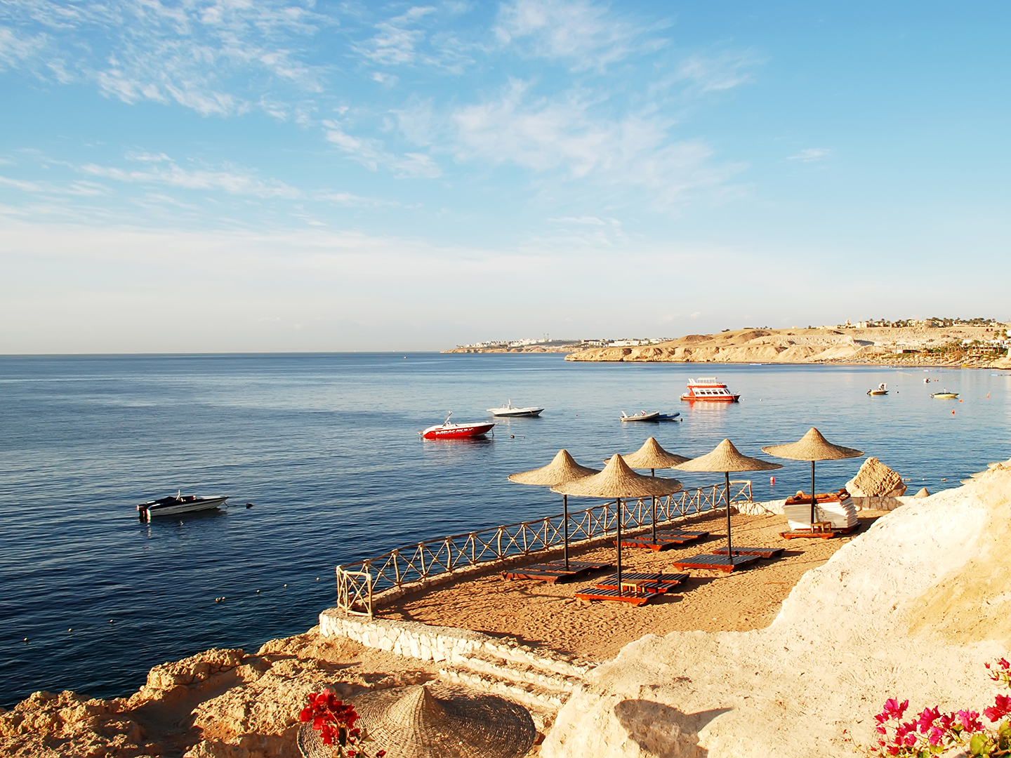 【埃及不思議】紅海渡假勝地虎加達．Continental Hotel Hurghada．難忘親見紅海的感動 - 噗舞食遊記