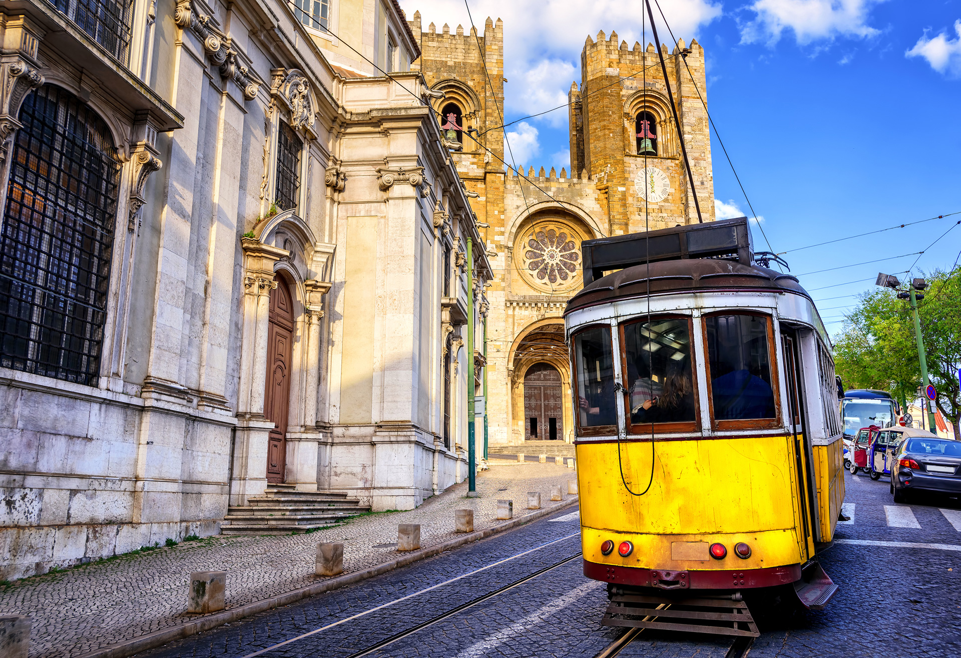【携程攻略】里斯本自由大道景点,自由大道位于葡萄牙首都里斯本，全长1.2千米，宽90米，被誉为里斯本…