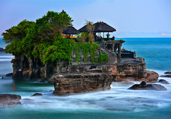 巴厘岛一日游(南湾 海神庙 金巴兰晚餐)