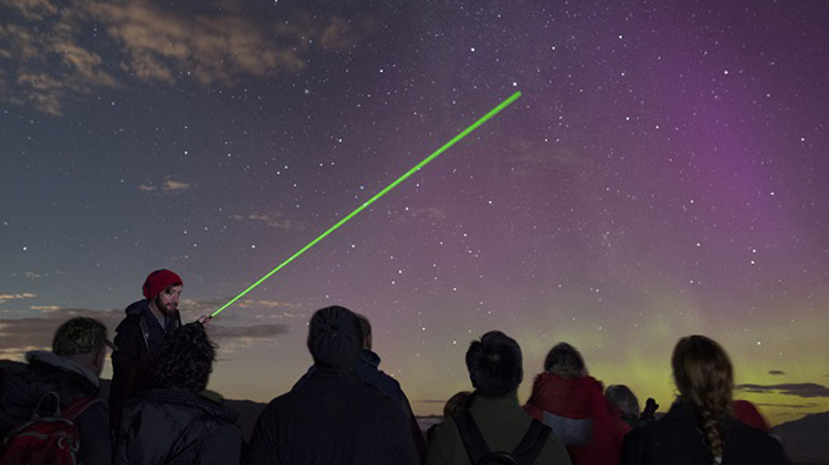 特卡波湖(tekapo)科恩斯天文台夜间观星团(中文)
