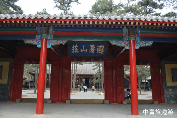 承德避暑山庄 普宁寺 小布达拉宫双座两日游