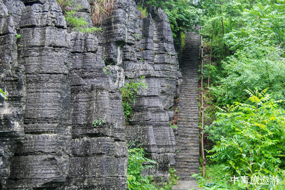 【湖北】恩施当地4晚5日游【屏山大峡谷+仙山贡水+腾龙洞+恩施大峡谷+七星寨+恩施大峡谷+地缝+梭布垭】