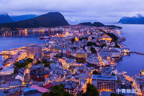 【睿游歐洲】一價全含-北歐四國三峽灣深度16日游【世界盡頭北角+阿爾塔+羅弗敦+特羅姆瑟/羅瓦涅米+伊瓦洛/三大景觀公路/雙證書/塔林】