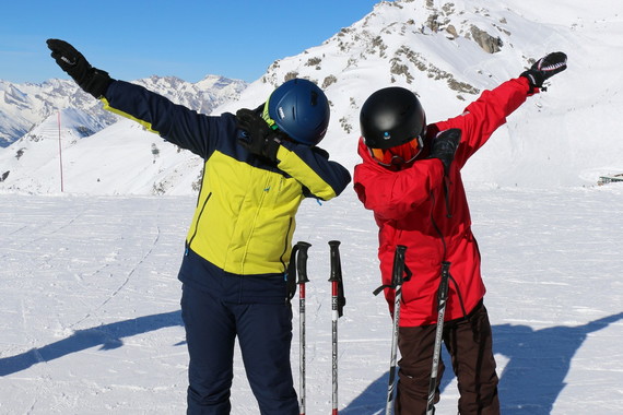 南山滑雪场全天滑雪一日游（含全天滑雪、雪具及缆车、拖牵、雪道使用费）