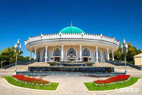 【亞洲】烏茲別克斯坦+哈薩克斯坦8日游【鐵穆爾博物館|亞洲抓飯中心|塔什干地下博物館|烏茲別克族民俗家訪活動|雷吉斯坦燈光秀|恰倫大峽谷】