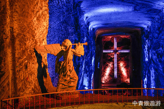 【美洲】哥伦比亚+厄瓜多尔+秘鲁3国15天【瓜塔维塔圣湖|西帕基拉盐教堂|波哥大黄金博物馆|波哥大蒙塞拉特山|基多老城区】