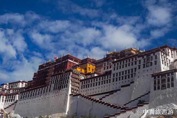 【西藏】轻奢西藏•经典版丨拉萨+林芝 双卧11/卧飞9日【布宫+大昭寺广场+大峡谷+索松村+观南迦巴瓦峰+鲁朗林海+色季拉山口+羊湖】含旅拍