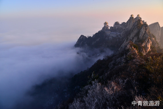 【河南】老君山+少林寺+龙门石窟+开封包公祠+清明上河园 双卧6天|双高5天跟团游