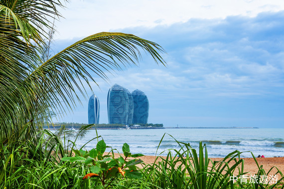 【三亞】雙飛5日游 【2人起發(fā)團|一家一團|2晚三亞近海酒店海景房|1晚七仙嶺君瀾酒店|1晚?；◢u歐堡酒店|?；◢u|棋子灣|七仙嶺】