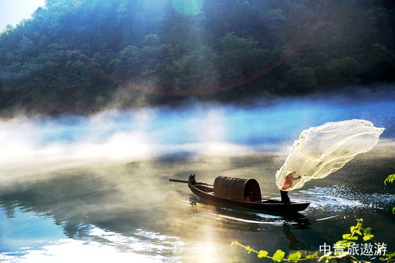 【郴州】明星郴州双卧7天【蔡伦珠海+东江湖+高椅岭+莽山五指峰景区+九龙水寨竹筏】
