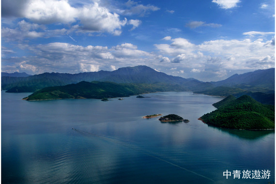 【湖南】纯纯的郴州 双飞6天【三钻酒店+含接送，雾漫小东江丨船游东江湖丨莽山五指峰丨高椅岭+DIY网红长沙】当地特色餐+含接送+专车专导；